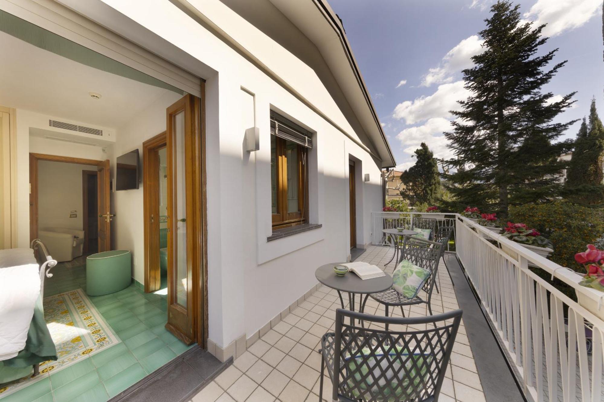 Sorrentovibes - Villa In Sorrento Center With Gardens And Outdoor Space Exterior foto